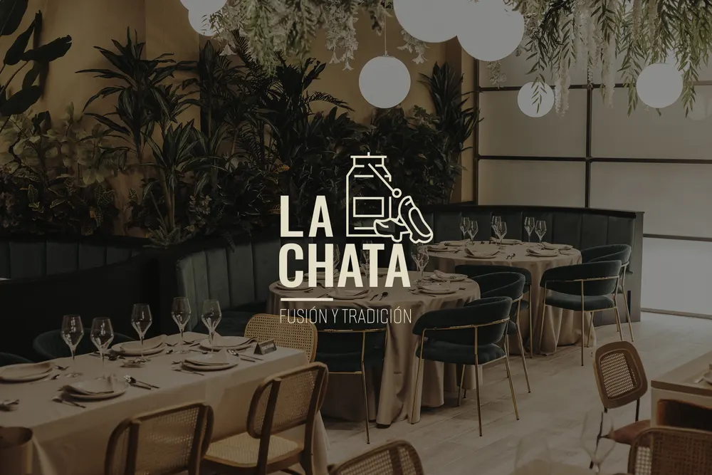 Restaurante La Chata: fusión y tradición culinaria.