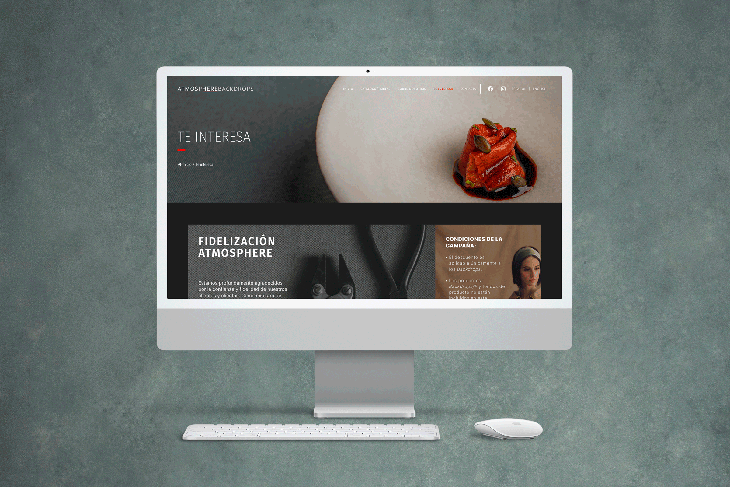 Pantalla con página web de fidelización Atmosphere