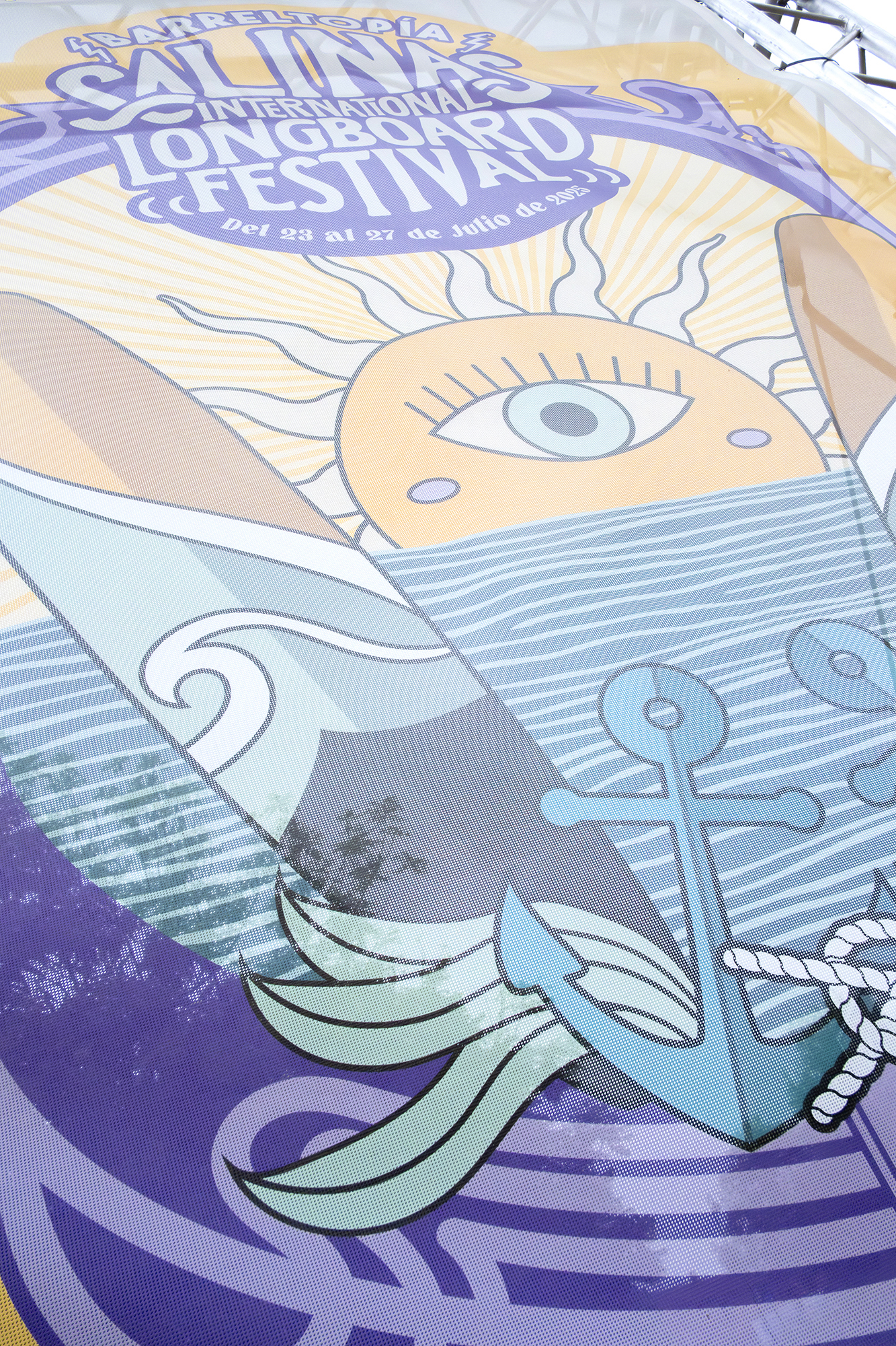 Cartel abstracto del festival Salinas Longboard 2023.