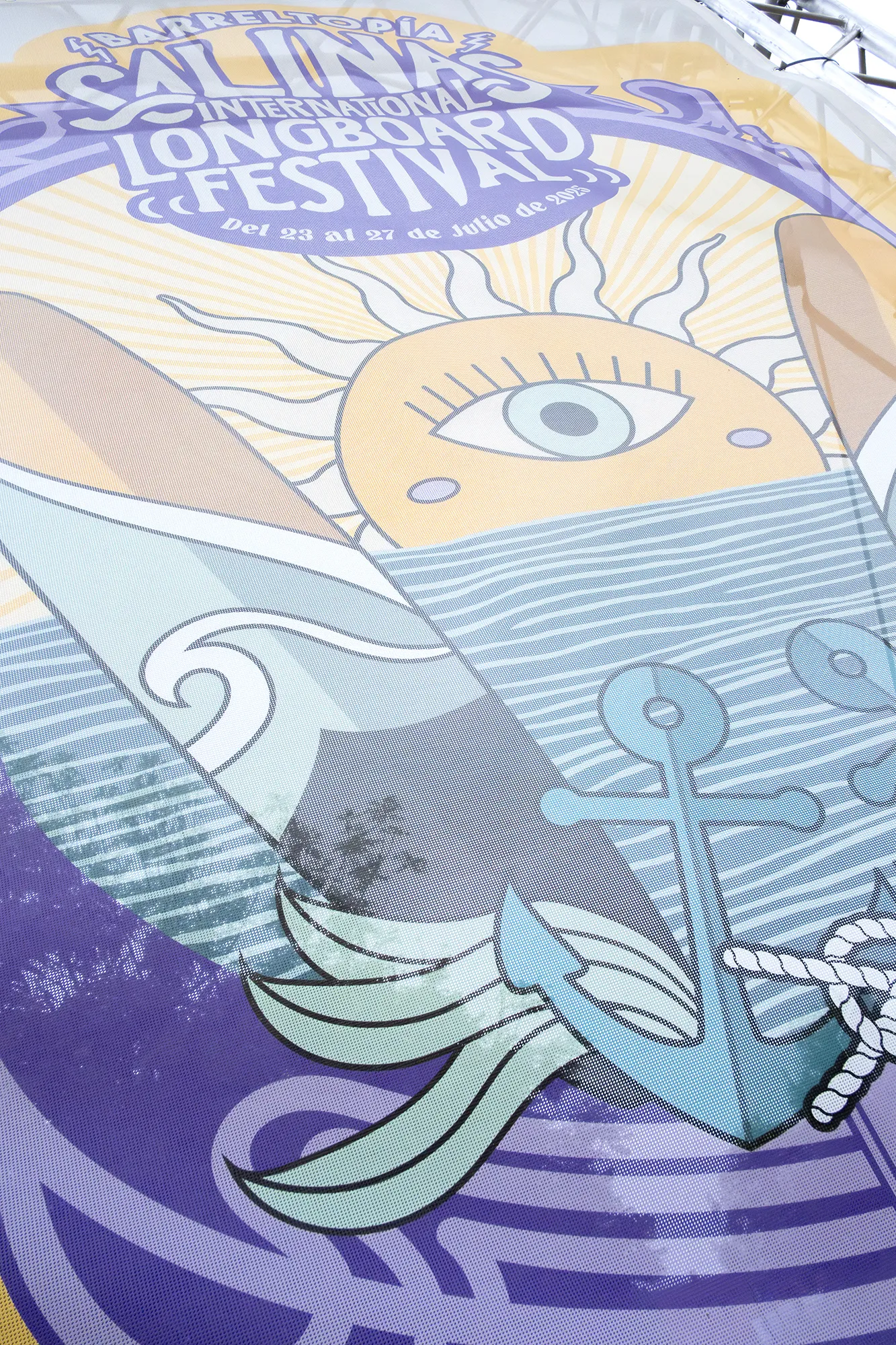 Cartel abstracto del festival Salinas Longboard 2023.